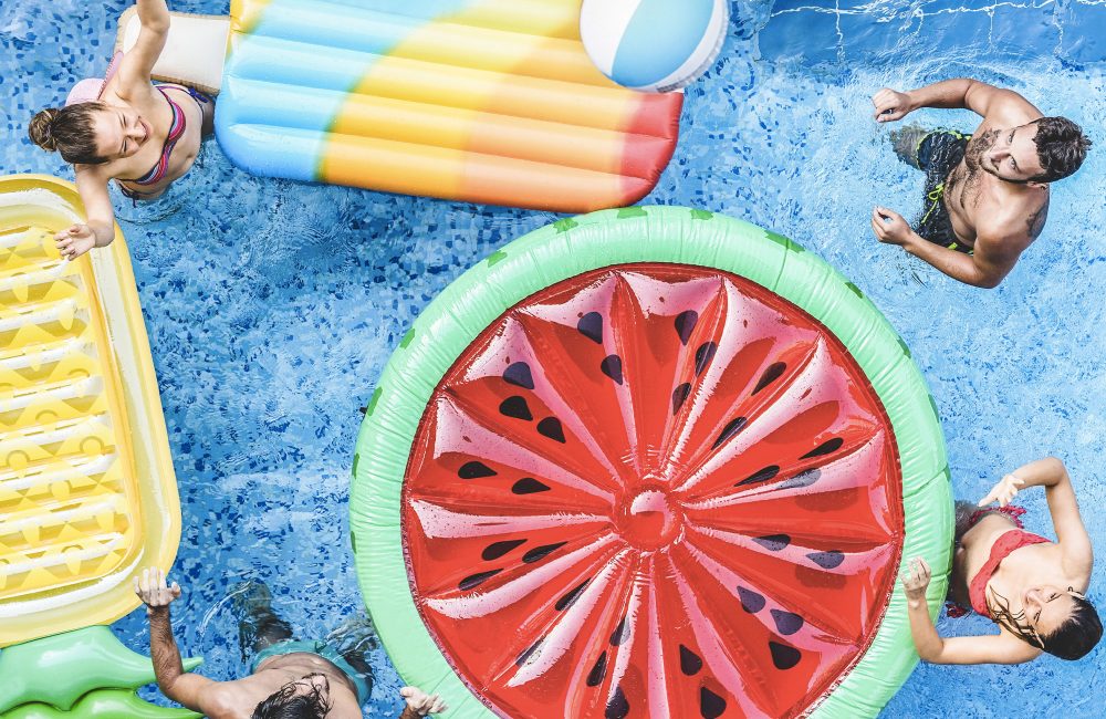 6 tips voor een geslaagde pool party