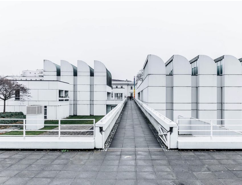 drie boeken over honderd jaar bauhaus