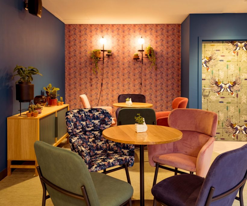 Zien: het kleurrijke en gloednieuwe Qbic hotel in Brussel