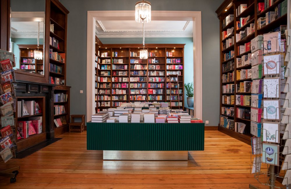 Nieuw: boekenwinkel en wijnbar Luddites in Antwerpen