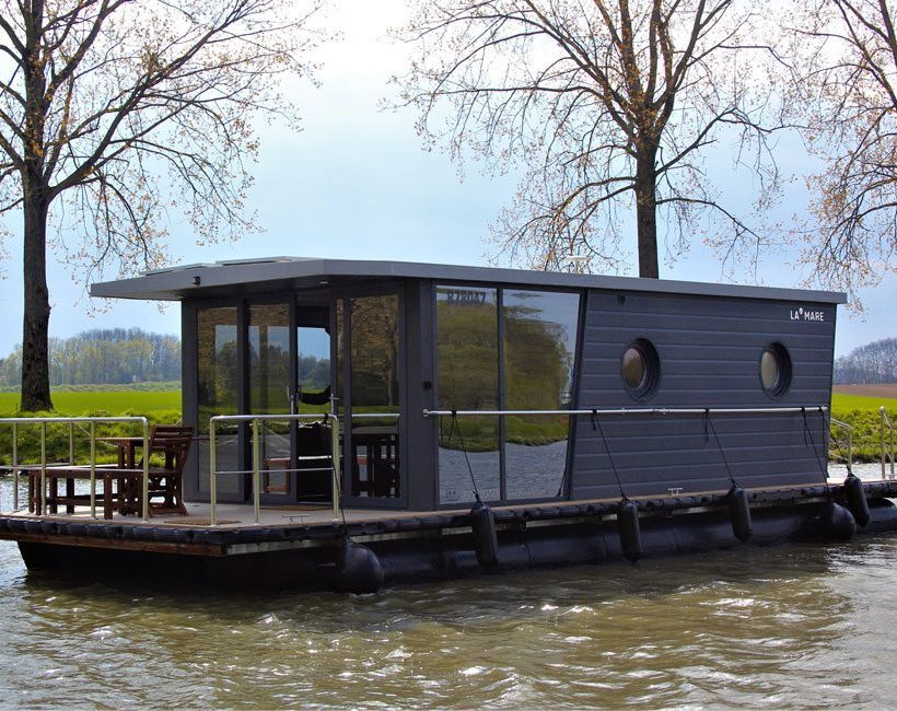 Maak kans op een magische overnachting op het water met Houseboat