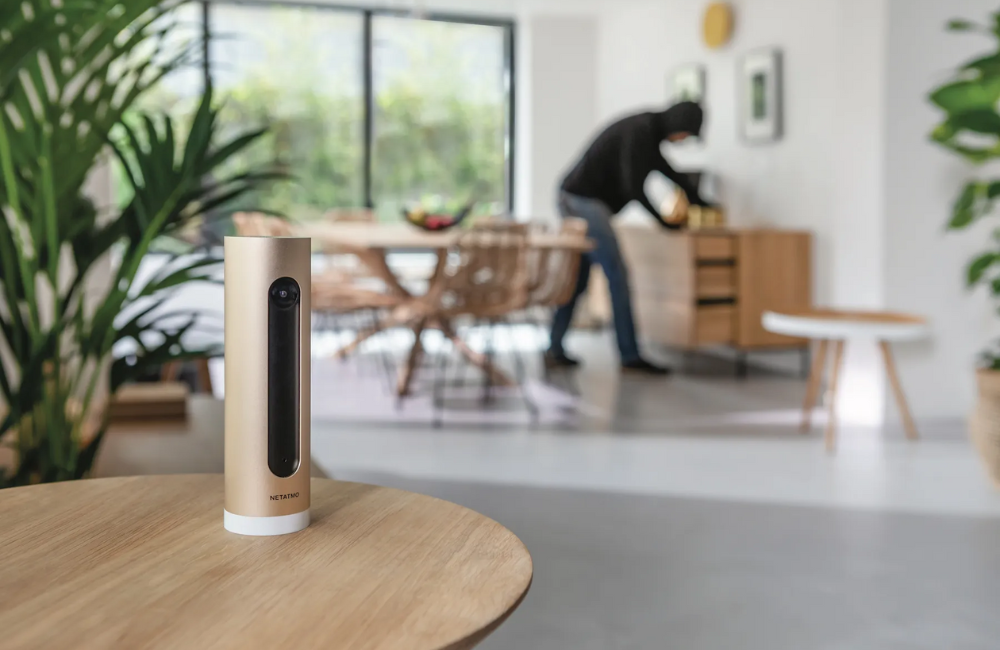 Win een beveiligingspakket met in- en outdoorcamera van Netatmo twv 549,98 euro