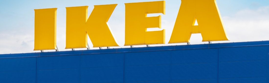 KRÖNIKÖR: IKEA lanceert een innovatief rek voor kleine ruimtes, ontworpen door een beroemde designer