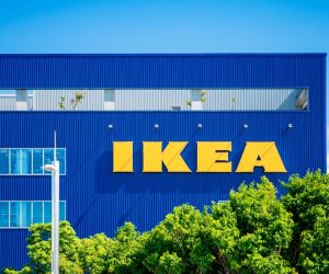 Gedaan met plafondlampen: Ikea onthult zijn nieuwe chique en lichte hanglamp