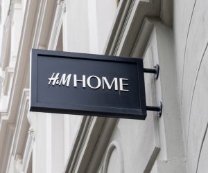 De verchroomde paddenstoellamp van H&M Home is de huidige ster in decoratie